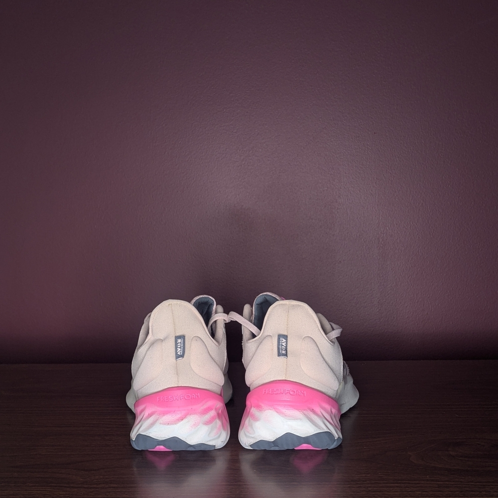 New Balance Women's Fresh Foam Roav V2 Sneaker - Picture 3 of 7